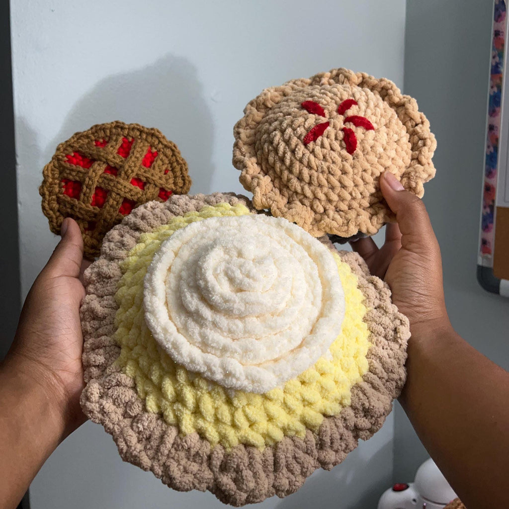 Crochet Pie Pattern-Kawaii Amigurumi Dessert Plushie | PDF Digital Download