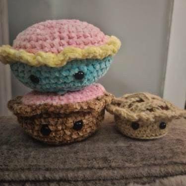 Crochet Pie Pattern-Kawaii Amigurumi Dessert Plushie | PDF Digital Download