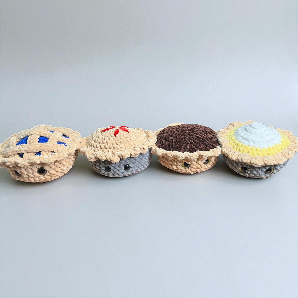 Crochet Pie Pattern-Kawaii Amigurumi Dessert Plushie | PDF Digital Download