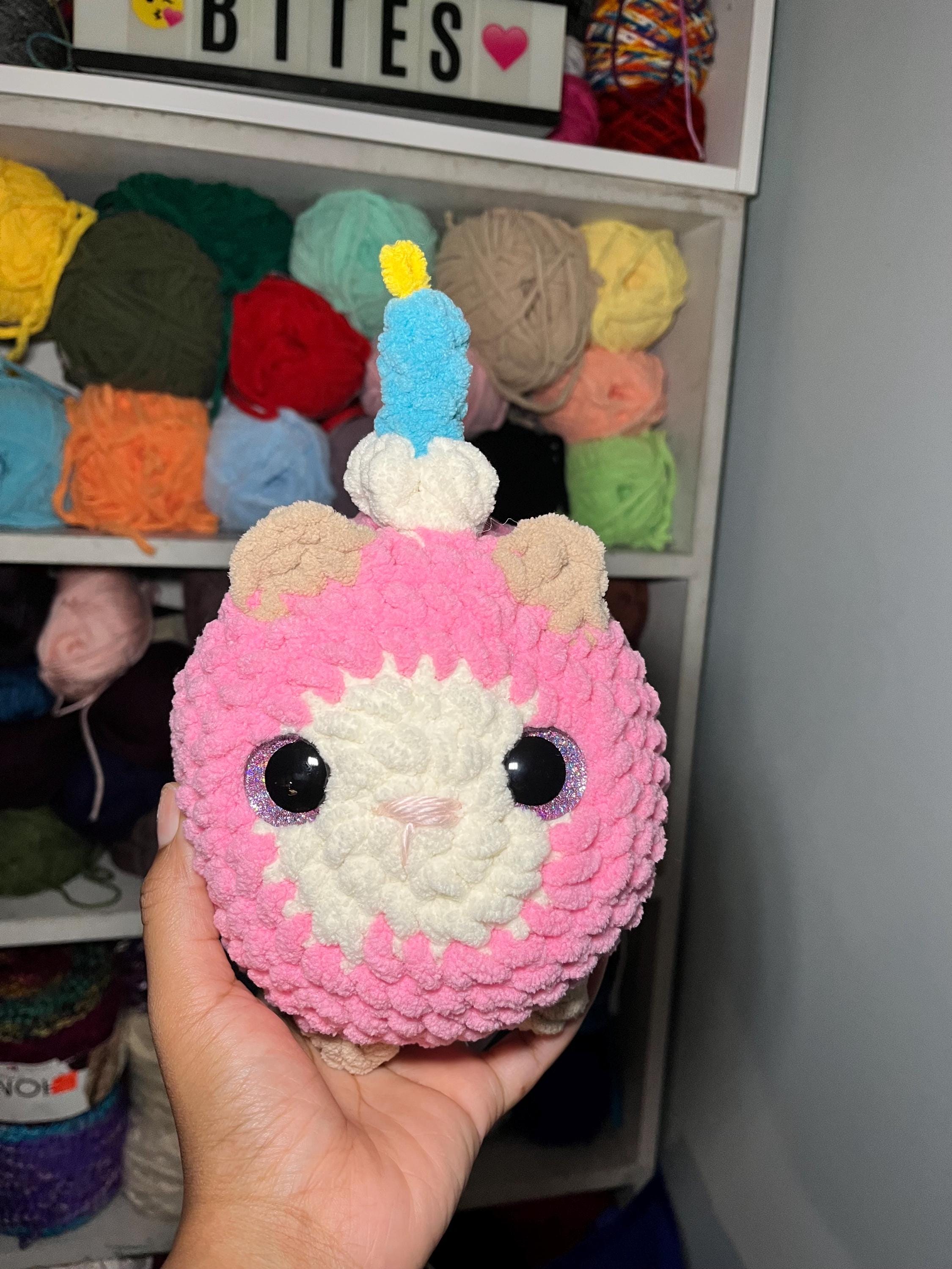 Food-Themed Cat Plushies – Adorable Handmade Crochet Loaf Cats